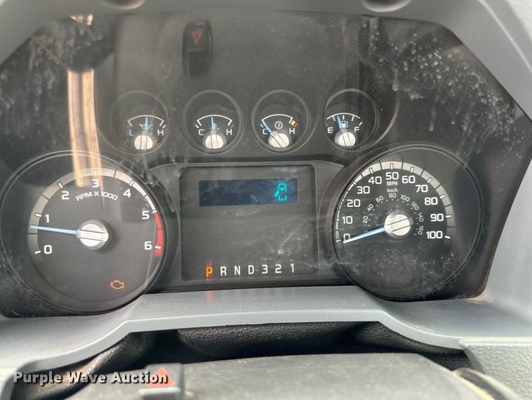 image for item IB9378 2011 Ford F450 Super Duty flatbed truck