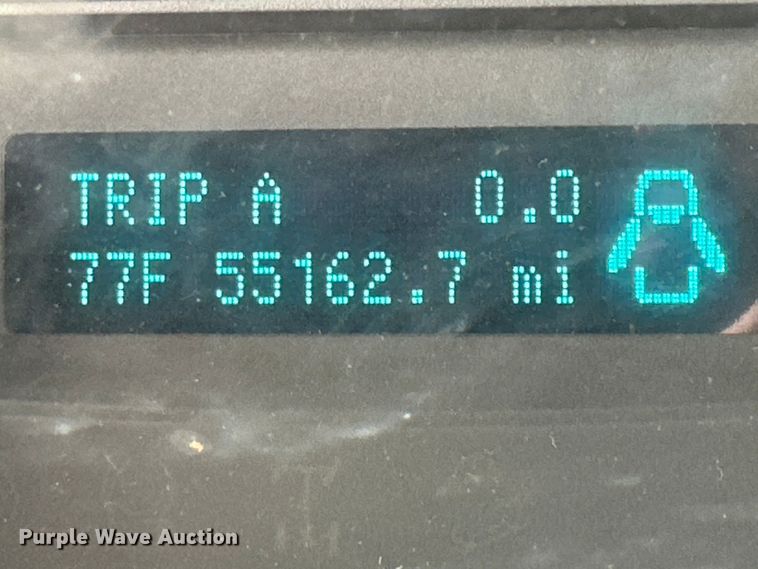 image for item IB9378 2011 Ford F450 Super Duty flatbed truck