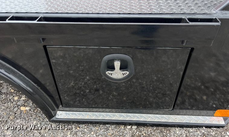 image for item KV9767 CM SK-02845642 flatbed