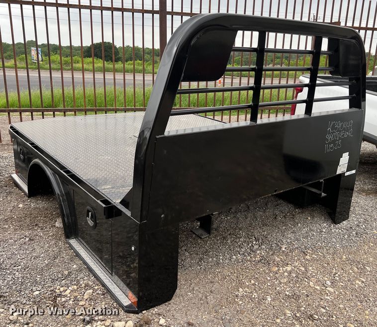 image for item KV9768 CM SK-02845642 flatbed