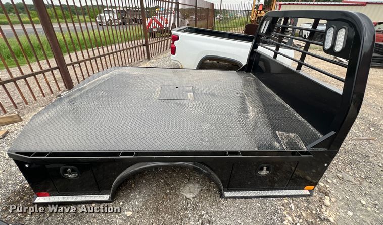 image for item KV9768 CM SK-02845642 flatbed
