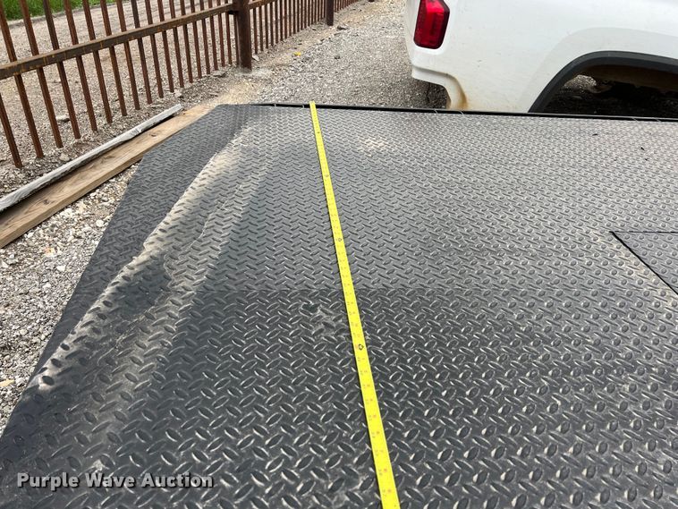 image for item KV9768 CM SK-02845642 flatbed