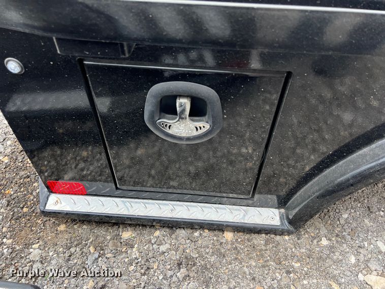 image for item KV9768 CM SK-02845642 flatbed