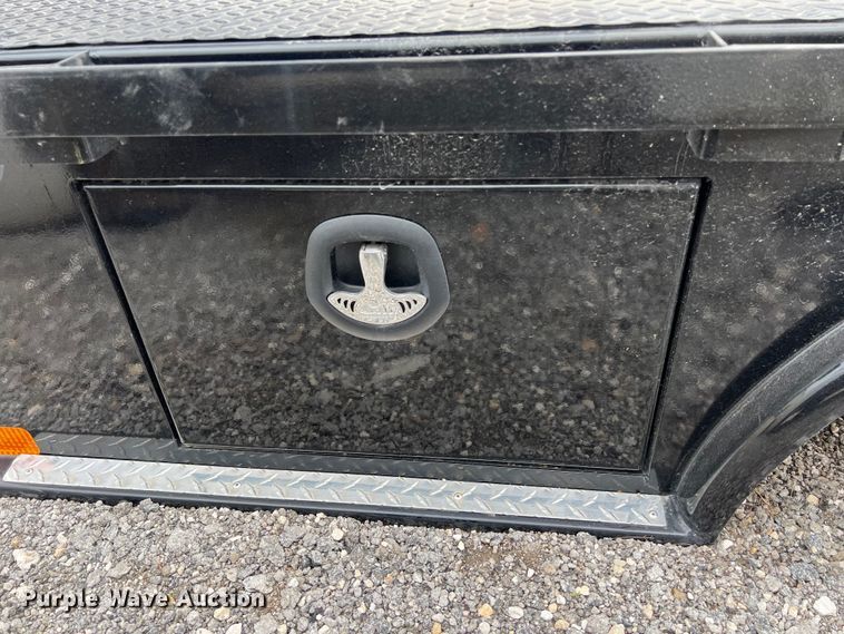 image for item KV9768 CM SK-02845642 flatbed