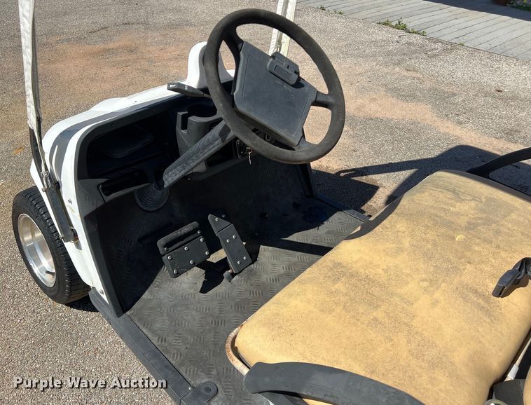 image for item KV9773 Golf cart