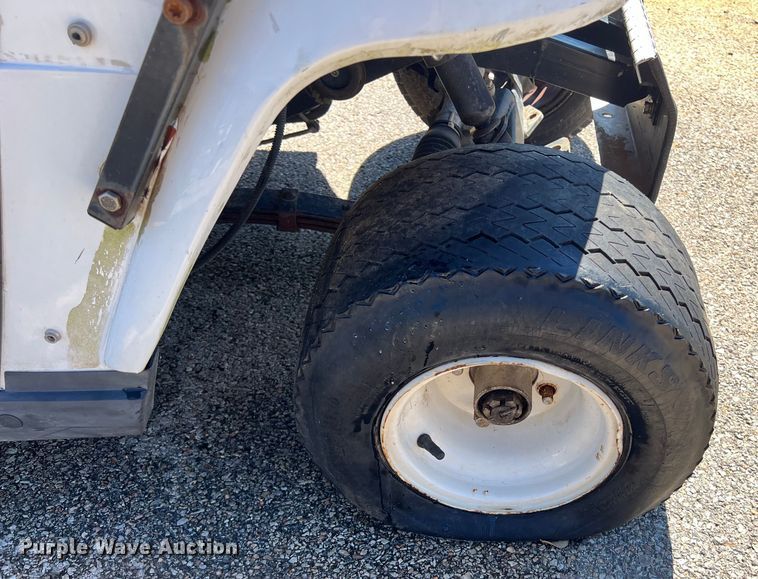 image for item KV9773 Golf cart