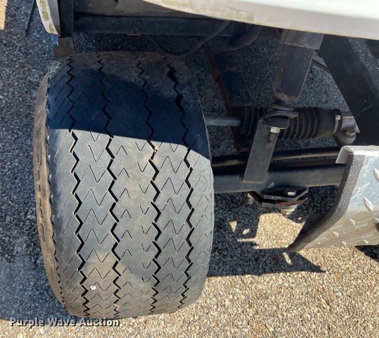 image for item KV9773 Golf cart