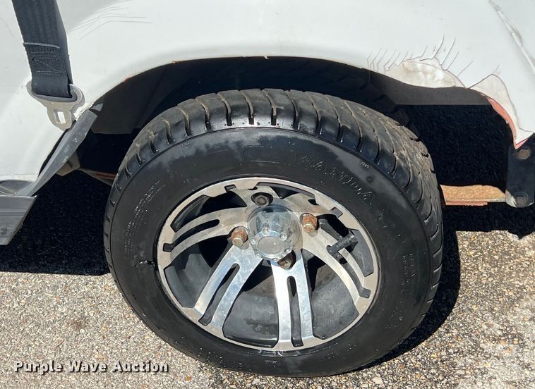 image for item KV9773 Golf cart