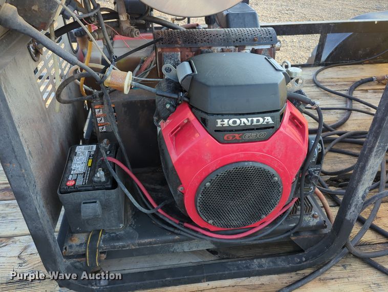 image for item KW9049 2011 Top Hat  utility trailer