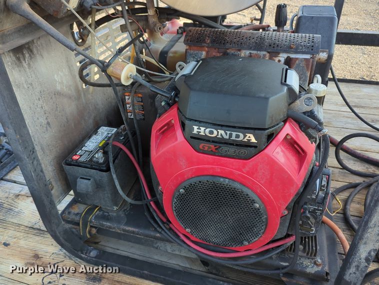 image for item KW9049 2011 Top Hat  utility trailer