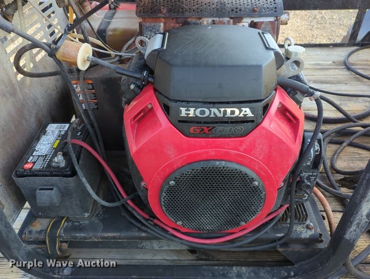 image for item KW9049 2011 Top Hat  utility trailer