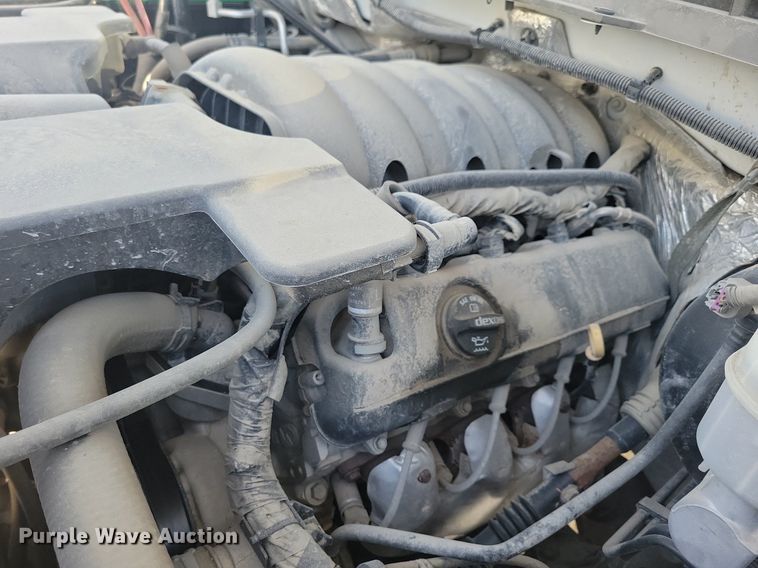 image for item LC9956 2018 Chevrolet  Silverado 1500 Crew Cab pickup truck