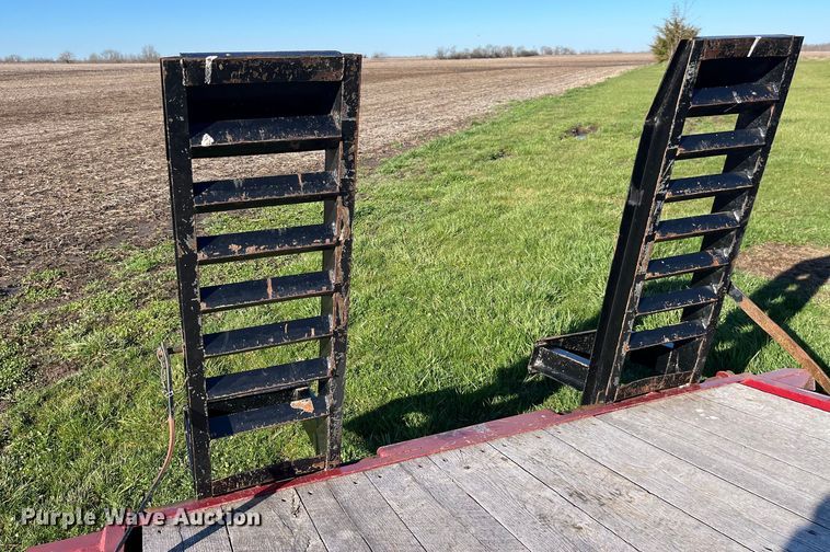 image for item LD9392 2021 Redi Haul utility trailer