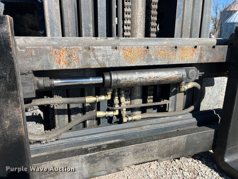 image for item LD9401 Komatsu FG25ST11 forklift