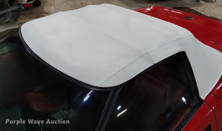 image for item LN9950 1991 Chevrolet Corvette  convertible