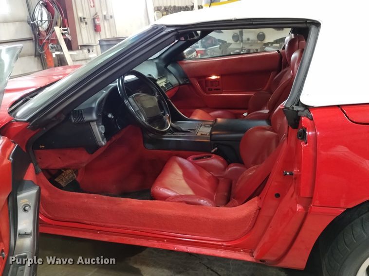 image for item LN9950 1991 Chevrolet Corvette  convertible