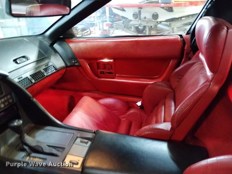 image for item LN9950 1991 Chevrolet Corvette  convertible