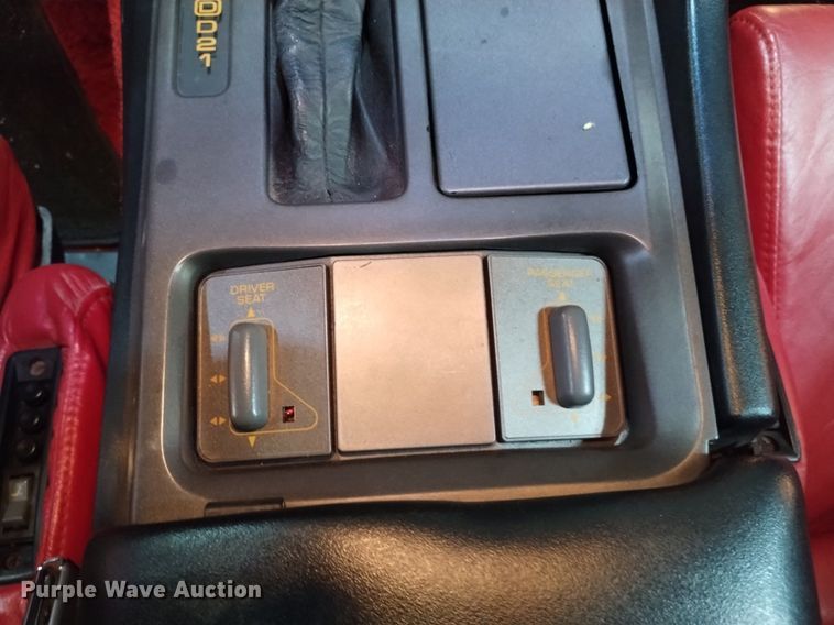 image for item LN9950 1991 Chevrolet Corvette  convertible