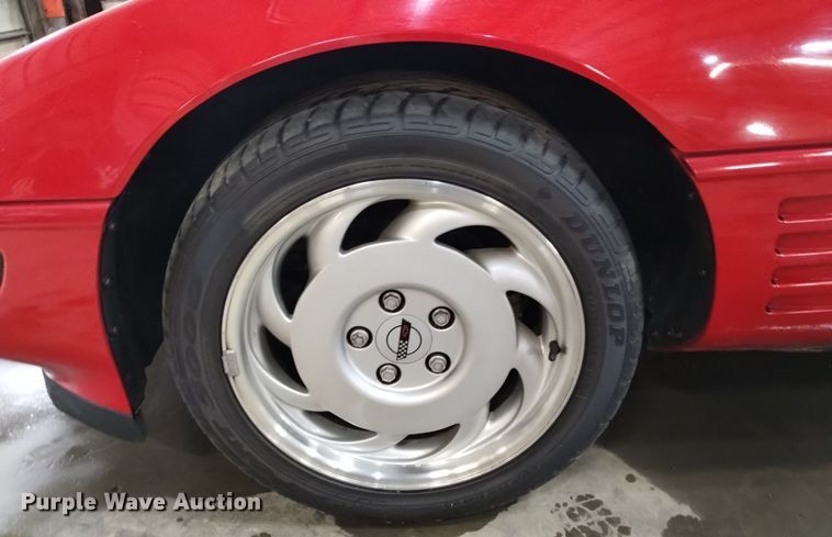 image for item LN9950 1991 Chevrolet Corvette  convertible