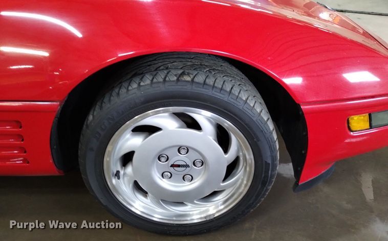 image for item LN9950 1991 Chevrolet Corvette  convertible