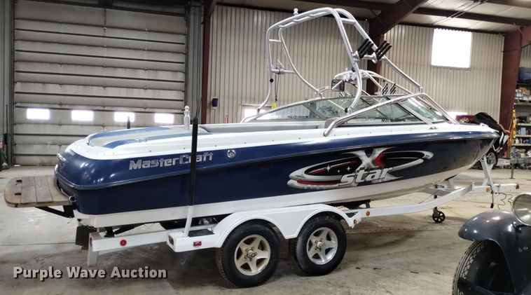 image for item LN9952 2001 Mastercraft 230VRS Wakeboard Edition  boat