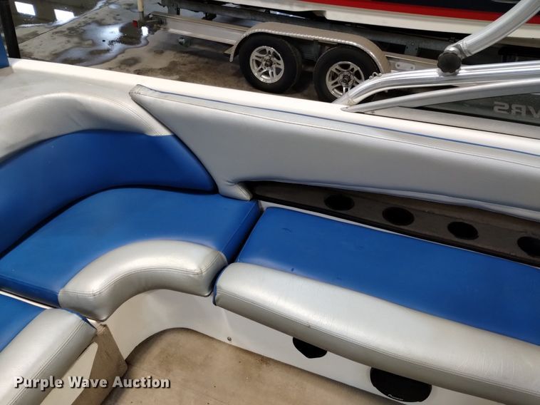 image for item LN9952 2001 Mastercraft 230VRS Wakeboard Edition  boat