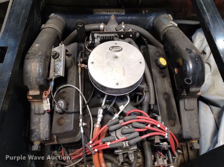 image for item LN9952 2001 Mastercraft 230VRS Wakeboard Edition  boat