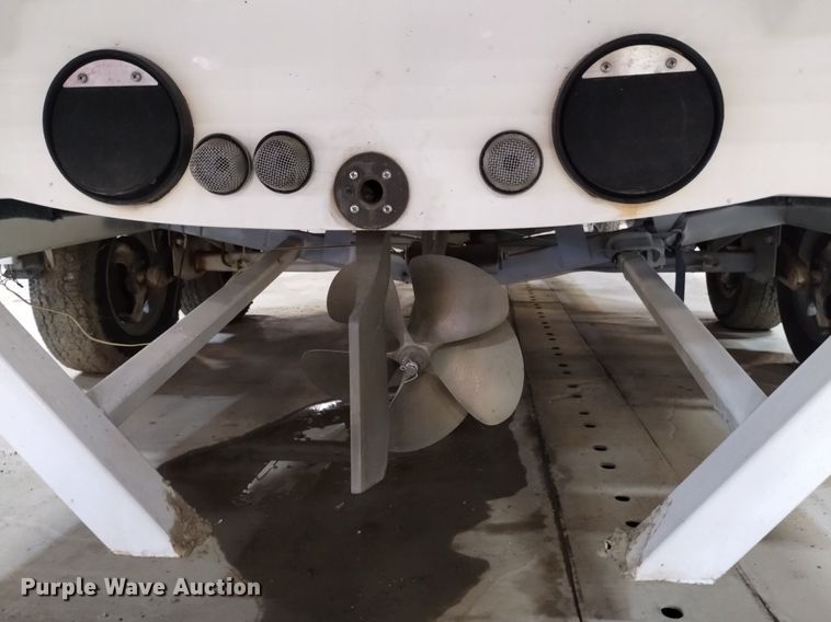 image for item LN9952 2001 Mastercraft 230VRS Wakeboard Edition  boat