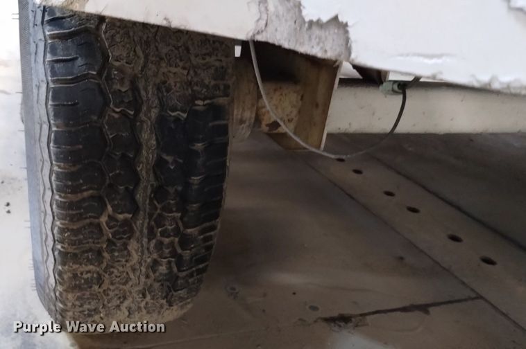 image for item LN9952 2001 Mastercraft 230VRS Wakeboard Edition  boat