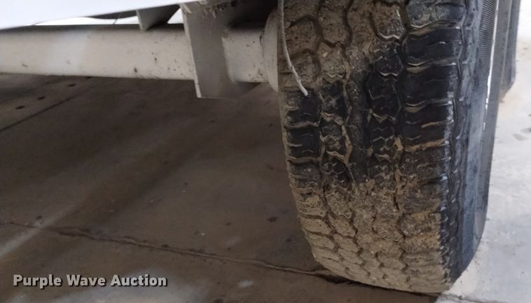 image for item LN9952 2001 Mastercraft 230VRS Wakeboard Edition  boat