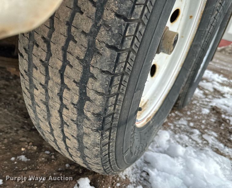 image for item LR9286 2012 Royal Cargo enclosed cargo trailer