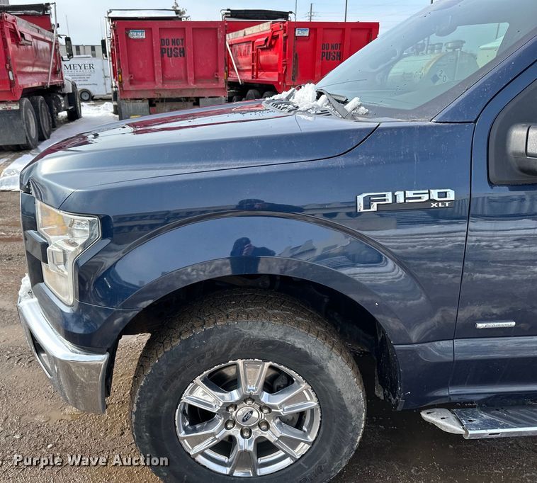 image for item LR9290 2015 Ford  F150 XLT SuperCrew pickup truck
