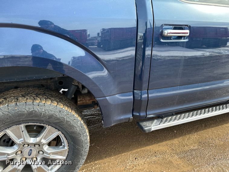 image for item LR9290 2015 Ford  F150 XLT SuperCrew pickup truck