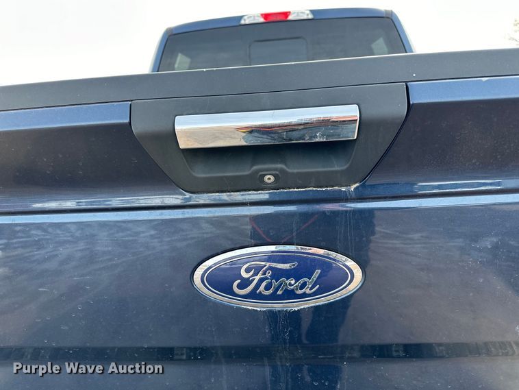 image for item LR9290 2015 Ford  F150 XLT SuperCrew pickup truck