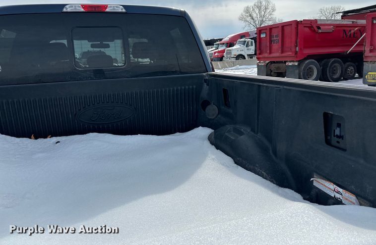 image for item LR9290 2015 Ford  F150 XLT SuperCrew pickup truck