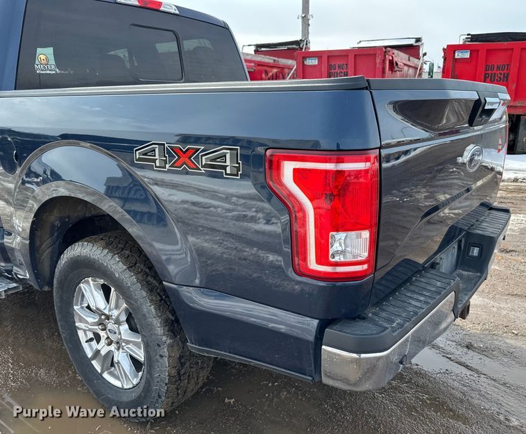 image for item LR9290 2015 Ford  F150 XLT SuperCrew pickup truck