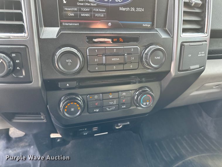 image for item LR9290 2015 Ford  F150 XLT SuperCrew pickup truck