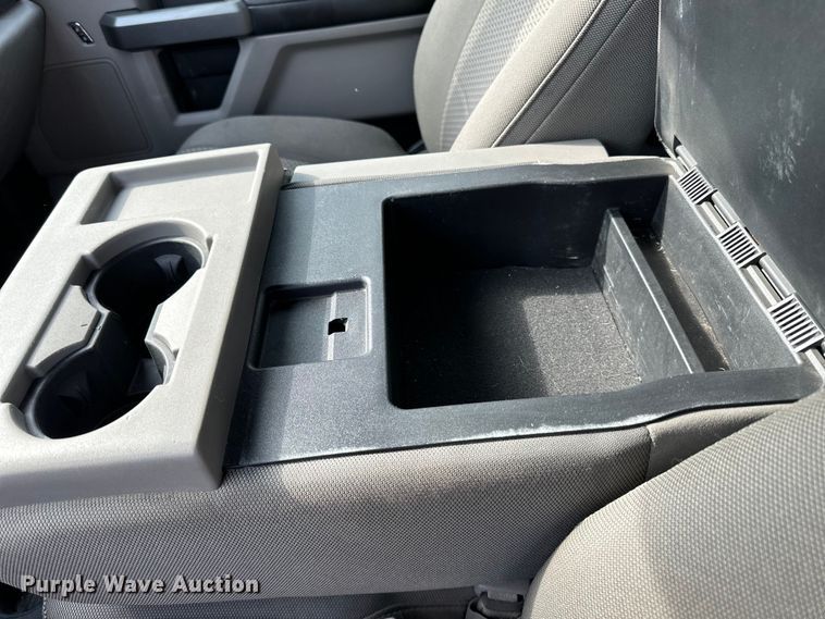 image for item LR9290 2015 Ford  F150 XLT SuperCrew pickup truck