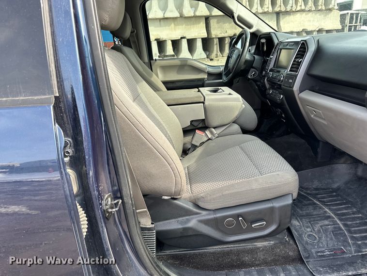 image for item LR9290 2015 Ford  F150 XLT SuperCrew pickup truck