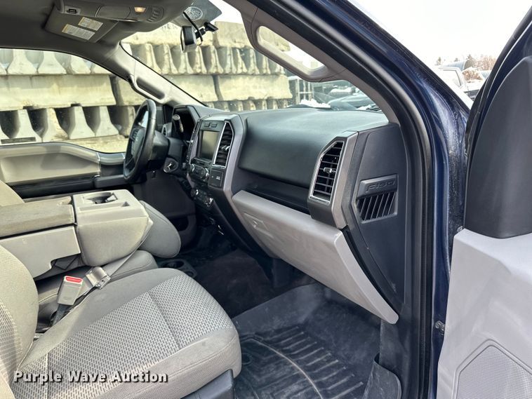 image for item LR9290 2015 Ford  F150 XLT SuperCrew pickup truck