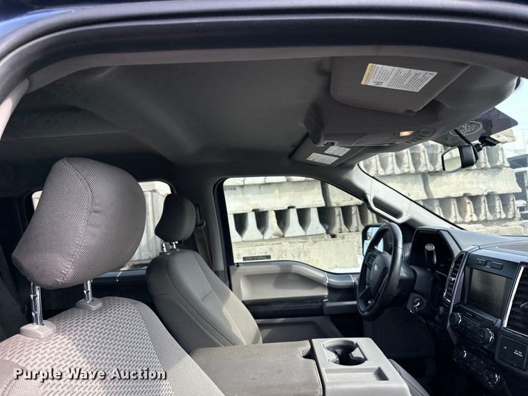 image for item LR9290 2015 Ford  F150 XLT SuperCrew pickup truck