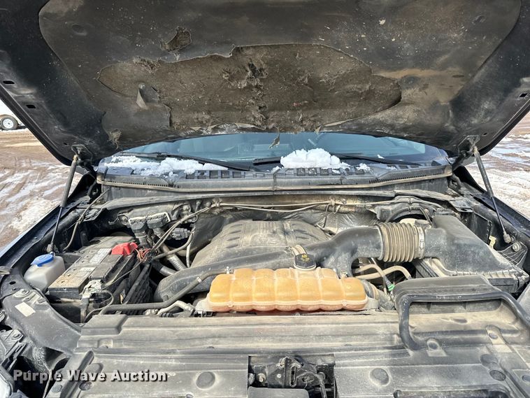 image for item LR9290 2015 Ford  F150 XLT SuperCrew pickup truck