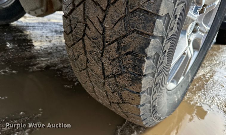 image for item LR9290 2015 Ford  F150 XLT SuperCrew pickup truck