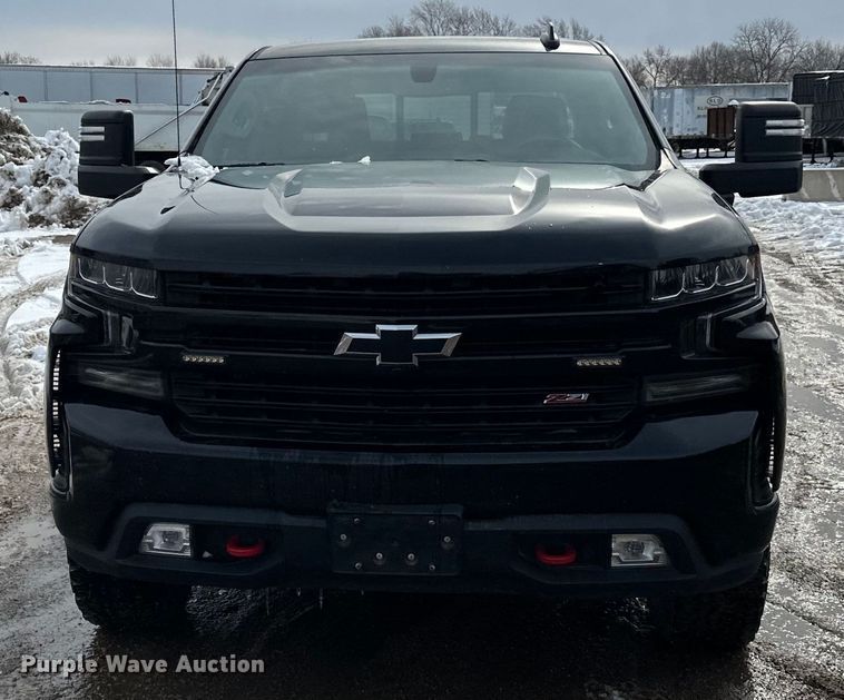 image for item LR9291 2020 Chevrolet  Silverado 1500 Crew Cab pickup truck