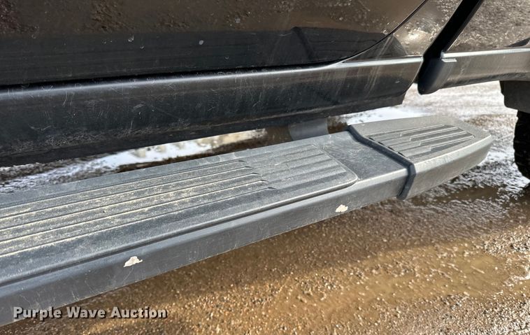 image for item LR9291 2020 Chevrolet  Silverado 1500 Crew Cab pickup truck