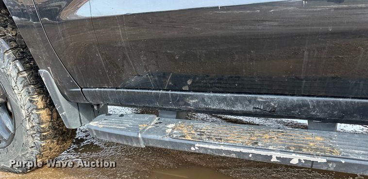 image for item LR9291 2020 Chevrolet  Silverado 1500 Crew Cab pickup truck