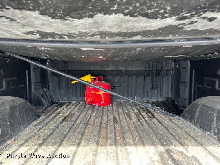 image for item LR9291 2020 Chevrolet  Silverado 1500 Crew Cab pickup truck