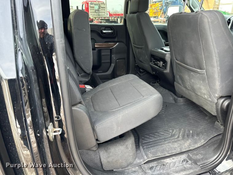 image for item LR9291 2020 Chevrolet  Silverado 1500 Crew Cab pickup truck