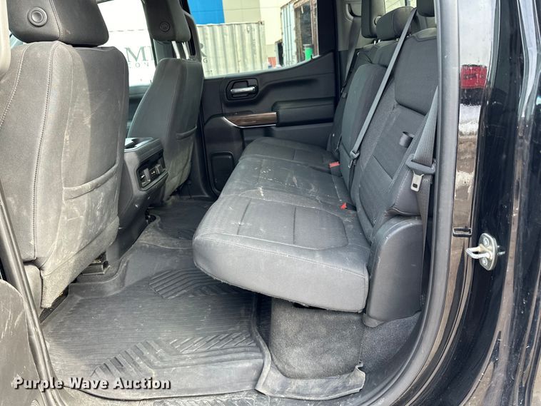 image for item LR9291 2020 Chevrolet  Silverado 1500 Crew Cab pickup truck