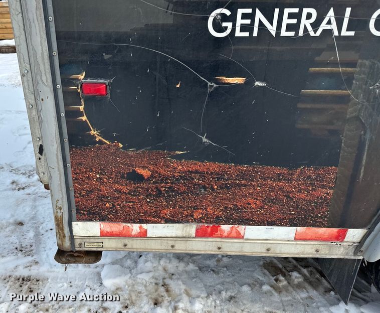 image for item LR9292 2000 Wells Cargo Inc enclosed cargo trailer